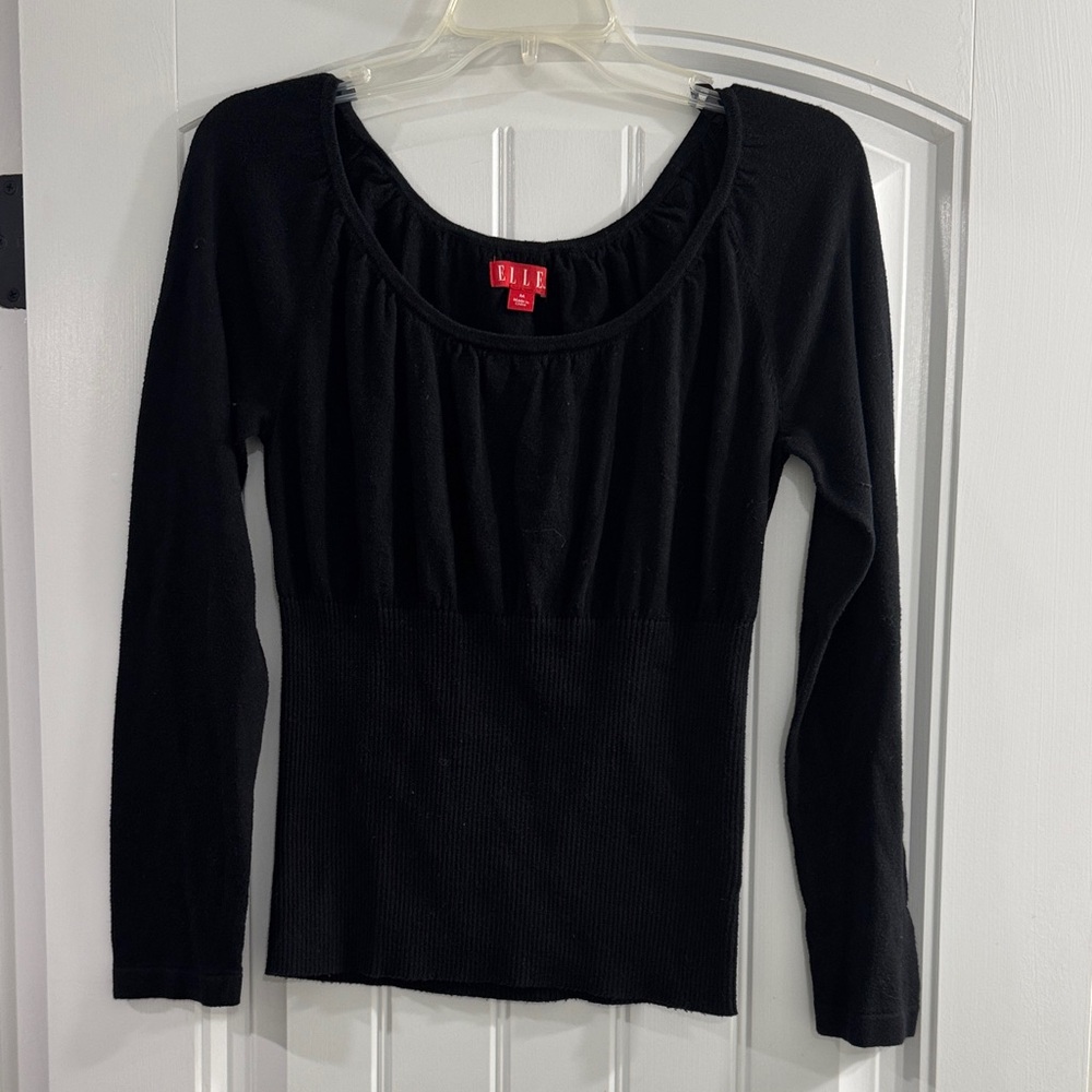 Elle Women's Elegant Black Long Sleeve Tee